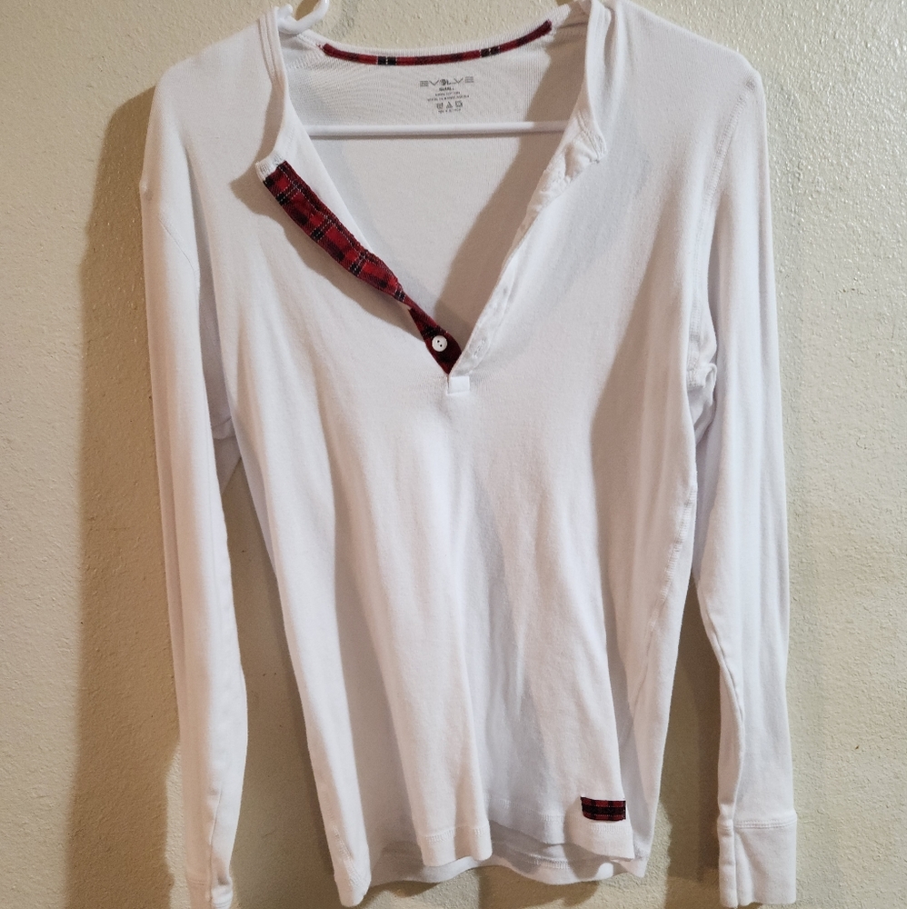 White long sleeve shirt
